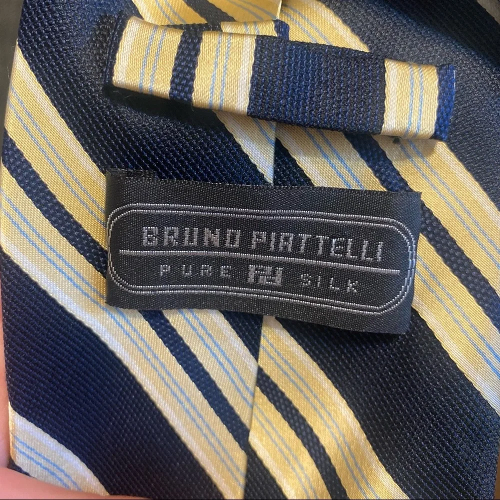 Bruno Piattelli 100% Silk Navy and Yellow Striped Tie - Picture 3 of 4
